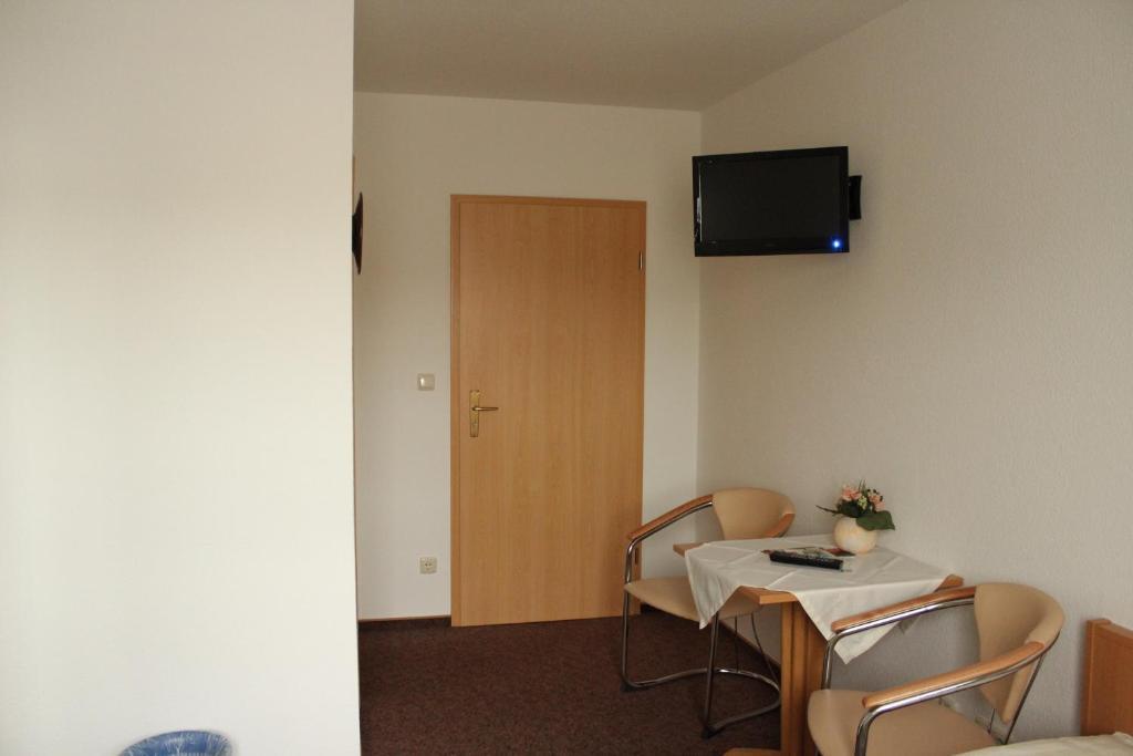 Pension Garni Zum Felsenkeller Нордгаузен Номер фото